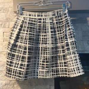 Sparkle and Fade size 2 black and White pleated skirt
